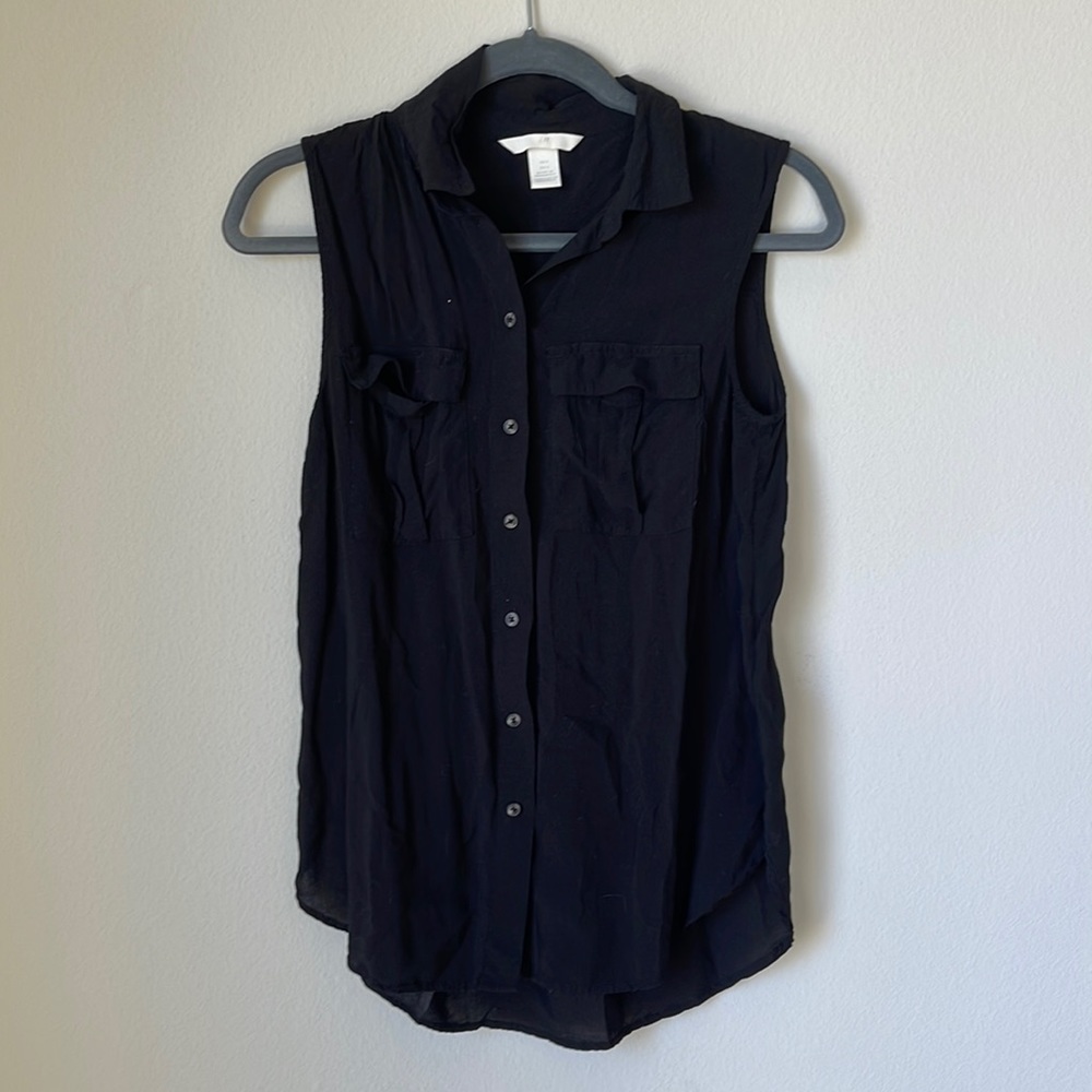 Black Sleeveless Blouse